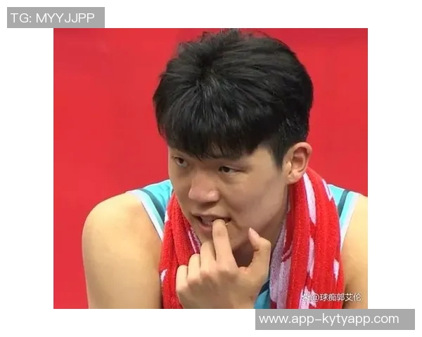 球队主持人谈杨瀚森潜力期待他迅速崭露头角但过程不易